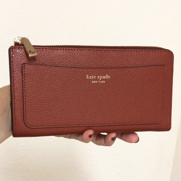 kate spade Handbags - 💃Kate Spade Eva Leather Continental Wallet